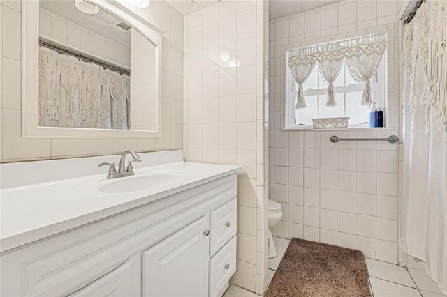 410 Gamewood Drive, Spring, TX 77386