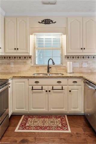 260 S Boyles Street, Pilot Mountain, NC 27041