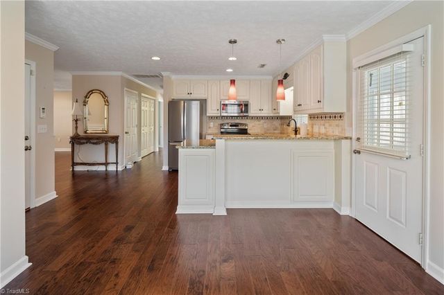 260 S Boyles Street, Pilot Mountain, NC 27041