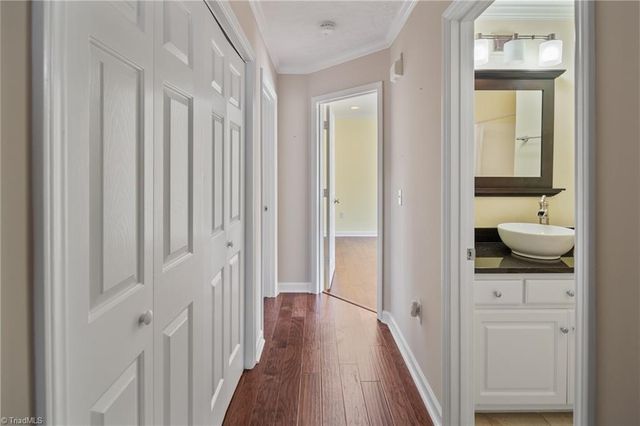 260 S Boyles Street, Pilot Mountain, NC 27041