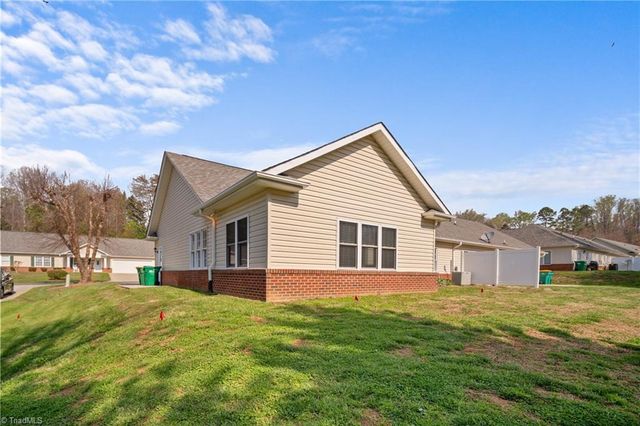 260 S Boyles Street, Pilot Mountain, NC 27041