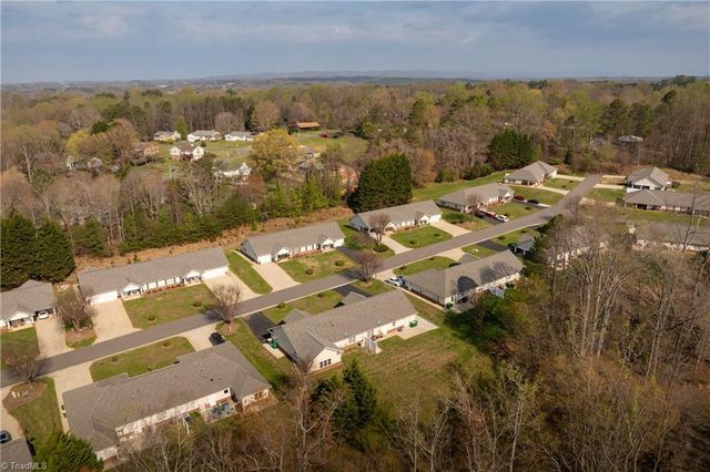 260 S Boyles Street, Pilot Mountain, NC 27041