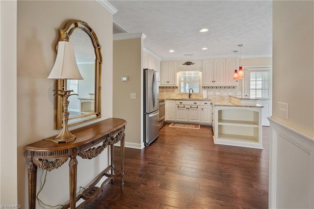 260 S Boyles Street, Pilot Mountain, NC 27041