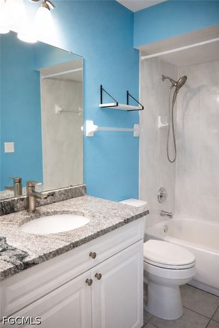 1422 SE 18th ST, Cape Coral, FL 33990