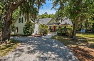 19 Laughing Gull Drive, Beaufort, SC 29907