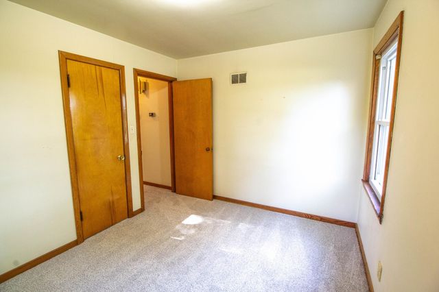 401 13th Avenue NE, Austin, MN 55912
