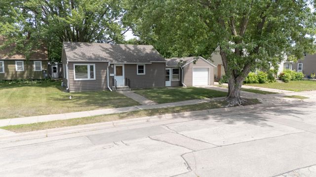 401 13th Avenue NE, Austin, MN 55912