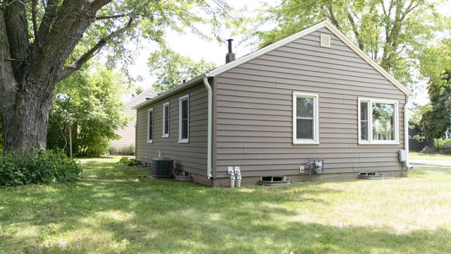 401 13th Avenue NE, Austin, MN 55912