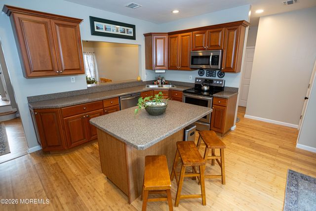 40 Weldon Road, Matawan, NJ 07747