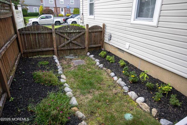40 Weldon Road, Matawan, NJ 07747