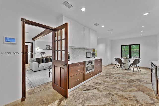 9204 NE 10th Ave, Miami Shores, FL 33138