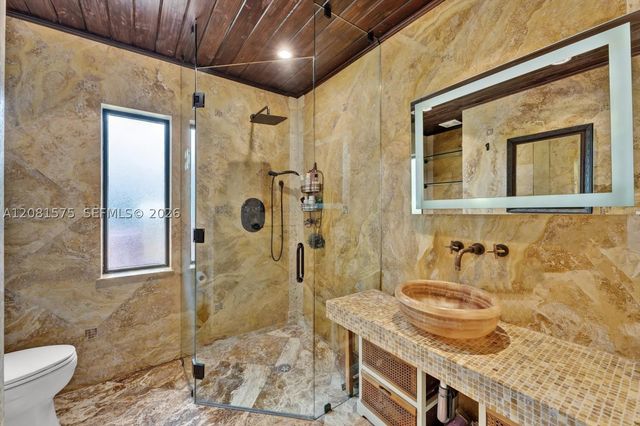 9204 NE 10th Ave, Miami Shores, FL 33138