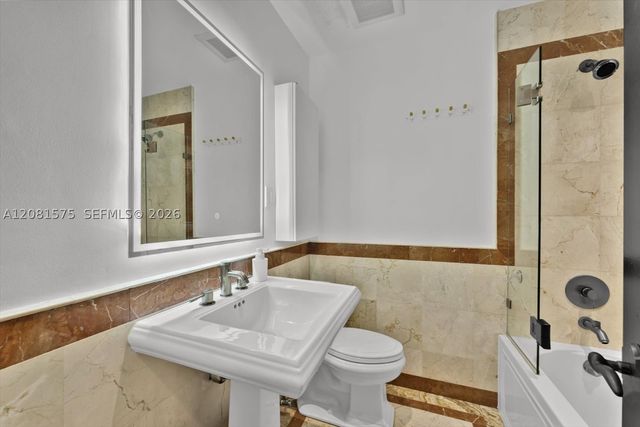 9204 NE 10th Ave, Miami Shores, FL 33138