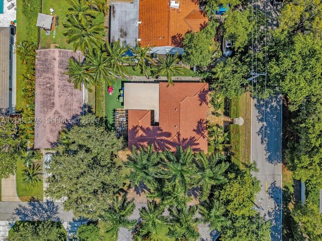 9204 NE 10th Ave, Miami Shores, FL 33138