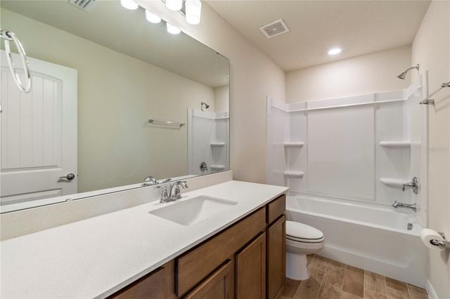 9662 PASSAIC PARKWAY, Orlando, FL 32829