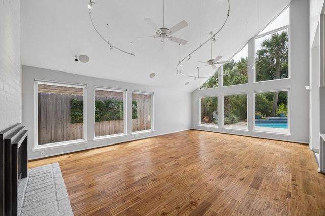 11931 Carriage Hill Drive, Houston, TX 77077