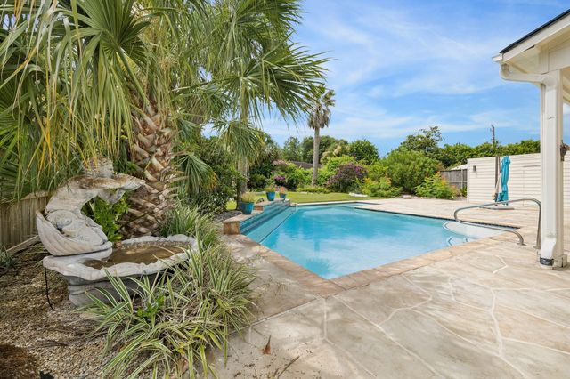 11931 Carriage Hill Drive, Houston, TX 77077