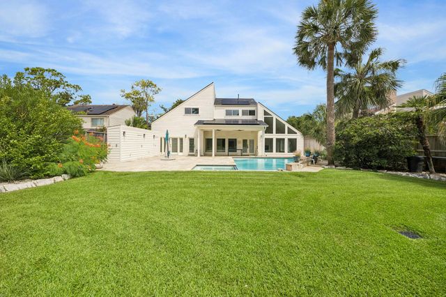 11931 Carriage Hill Drive, Houston, TX 77077