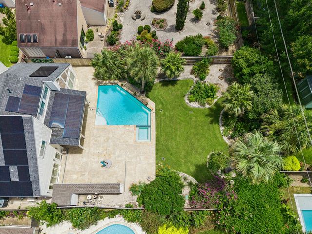 11931 Carriage Hill Drive, Houston, TX 77077