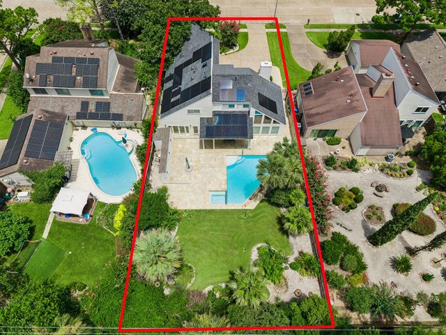 11931 Carriage Hill Drive, Houston, TX 77077