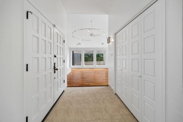 11931 Carriage Hill Drive, Houston, TX 77077