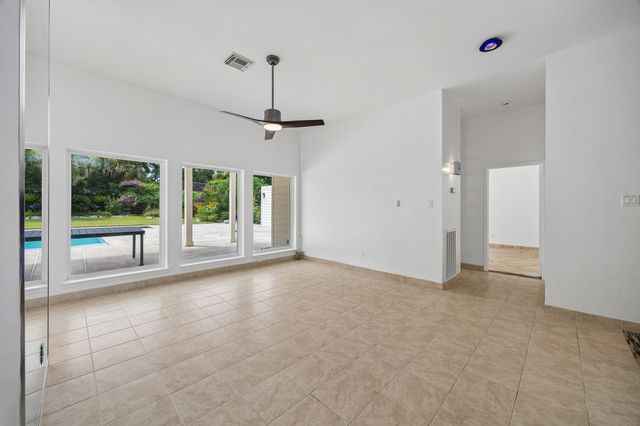 11931 Carriage Hill Drive, Houston, TX 77077
