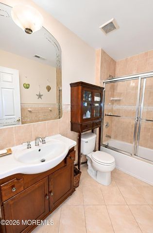 10 Sasha Court, Matawan, NJ 07747