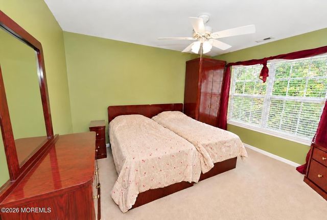 10 Sasha Court, Matawan, NJ 07747