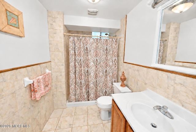 10 Sasha Court, Matawan, NJ 07747