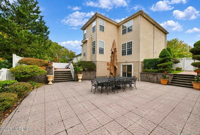 10 Sasha Court, Matawan, NJ 07747