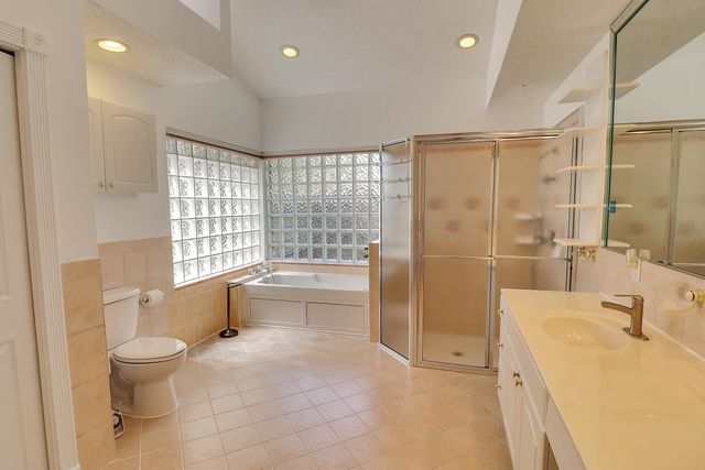 551 NW 108TH Avenue, Plantation, FL 33324
