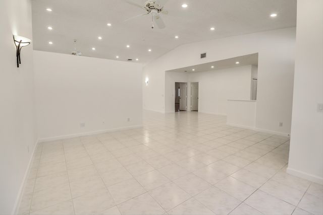 551 NW 108TH Avenue, Plantation, FL 33324