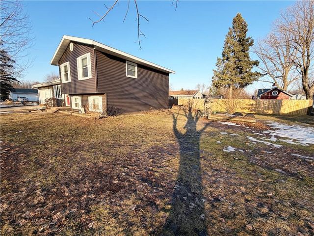 211 Poskin Avenue, Rice Lake, WI 54868