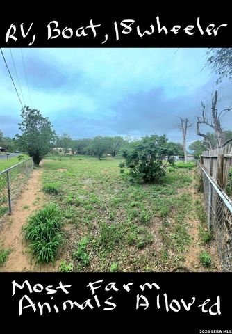 9479 Cross, San Antonio, TX 78263