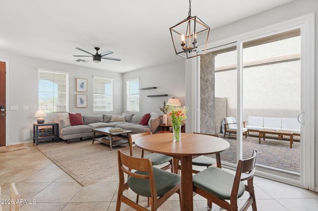 2089 S OLYMPIC Drive, Gilbert, AZ 85295