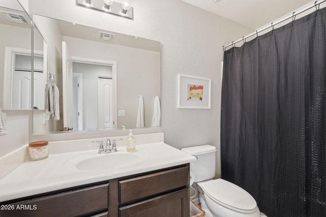 2089 S OLYMPIC Drive, Gilbert, AZ 85295