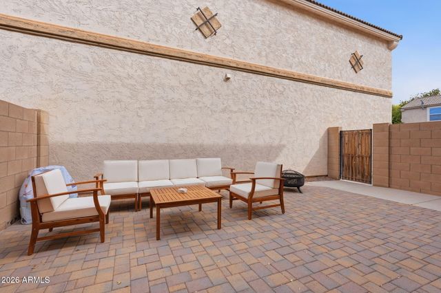 2089 S OLYMPIC Drive, Gilbert, AZ 85295