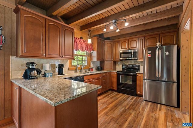 4739 E OLD MOUNTAIN RD, Louisa, VA 23093
