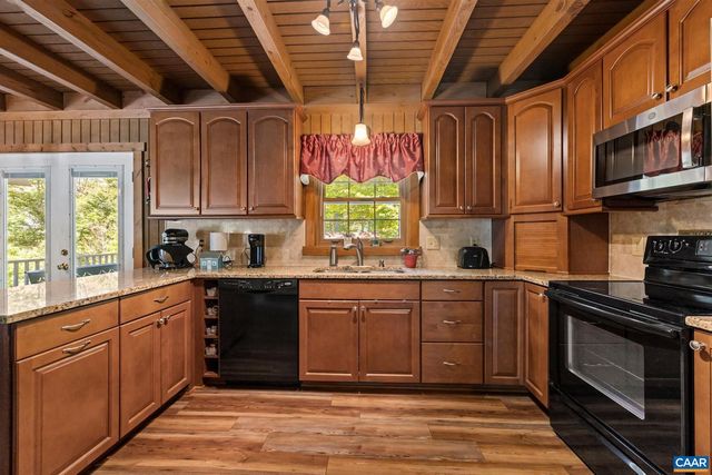 4739 E OLD MOUNTAIN RD, Louisa, VA 23093