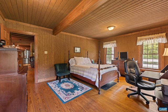 4739 E OLD MOUNTAIN RD, Louisa, VA 23093