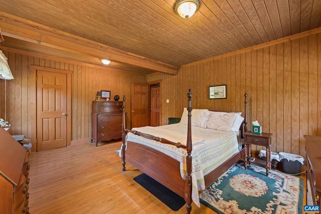 4739 E OLD MOUNTAIN RD, Louisa, VA 23093