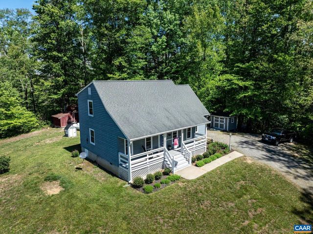 4739 E OLD MOUNTAIN RD, Louisa, VA 23093