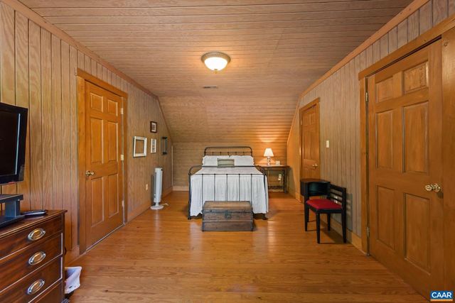 4739 E OLD MOUNTAIN RD, Louisa, VA 23093