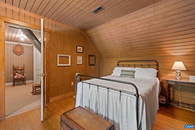 4739 E OLD MOUNTAIN RD, Louisa, VA 23093