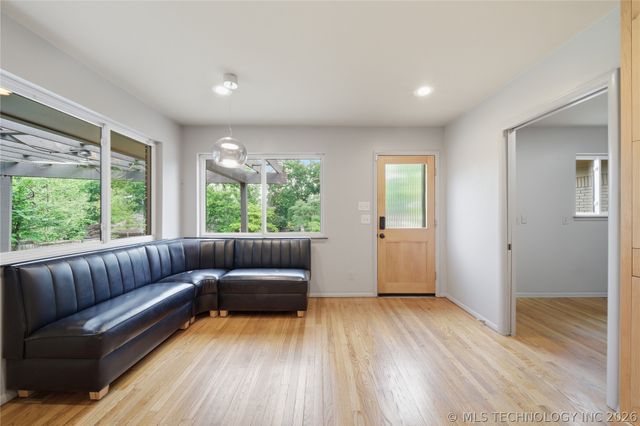 6272 S Jamestown Avenue, Tulsa, OK 74136