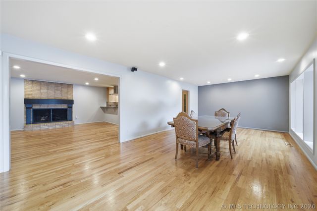 6272 S Jamestown Avenue, Tulsa, OK 74136