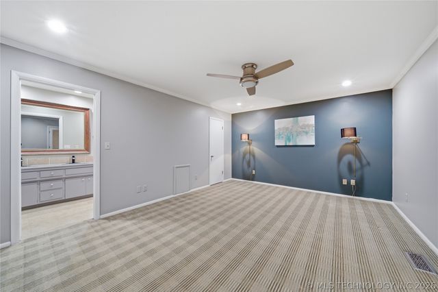 6272 S Jamestown Avenue, Tulsa, OK 74136