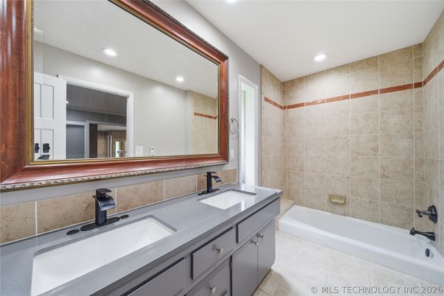 6272 S Jamestown Avenue, Tulsa, OK 74136