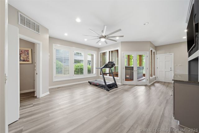 6272 S Jamestown Avenue, Tulsa, OK 74136