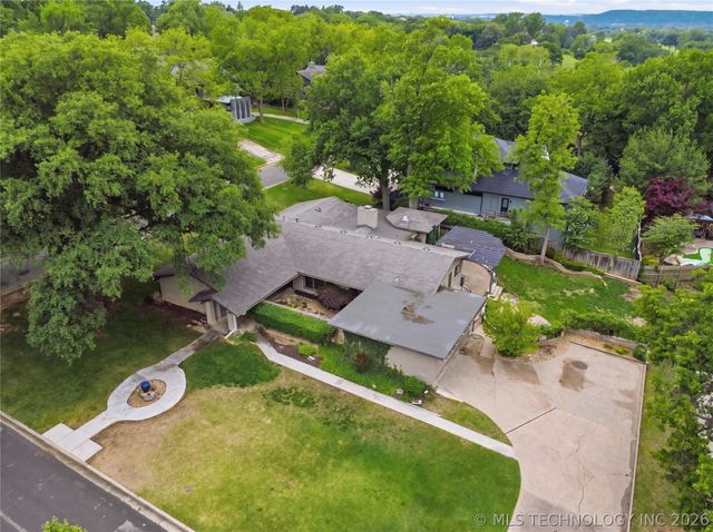 6272 S Jamestown Avenue, Tulsa, OK 74136